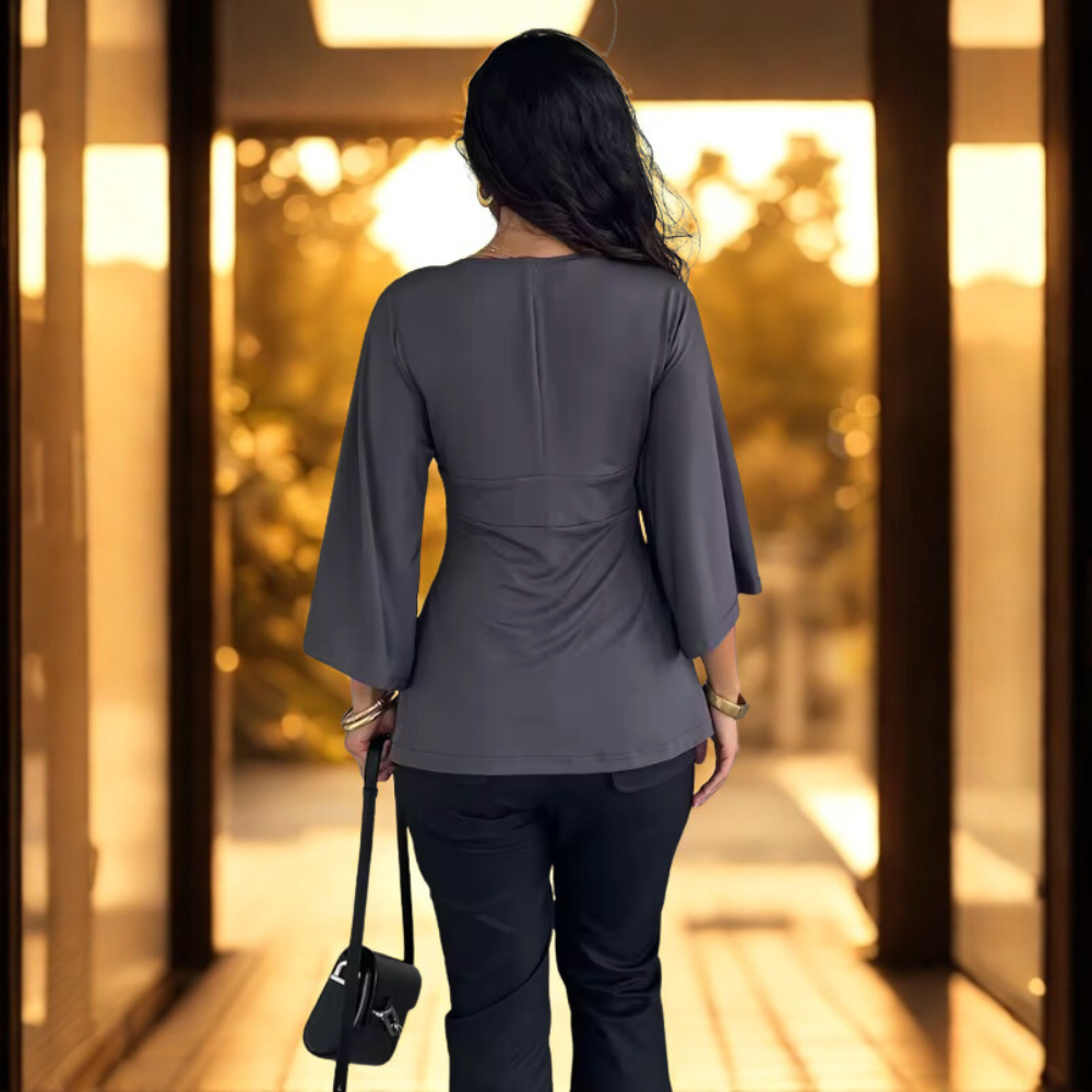 AMELIA | CHIC V BLOUSE